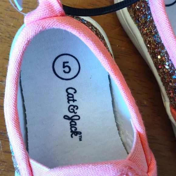 NWT Girls Infant Sneakers Size 5 - Cat and Jack - Picture 3 of 6